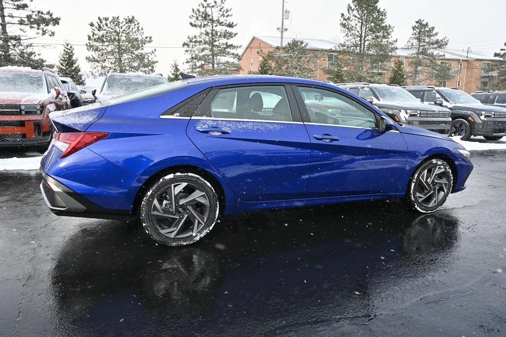 new 2025 Hyundai Elantra car, priced at $26,456