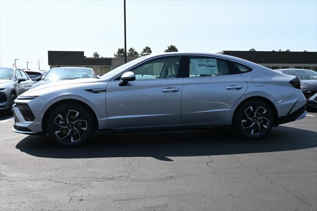 new 2024 Hyundai Sonata car, priced at $27,005