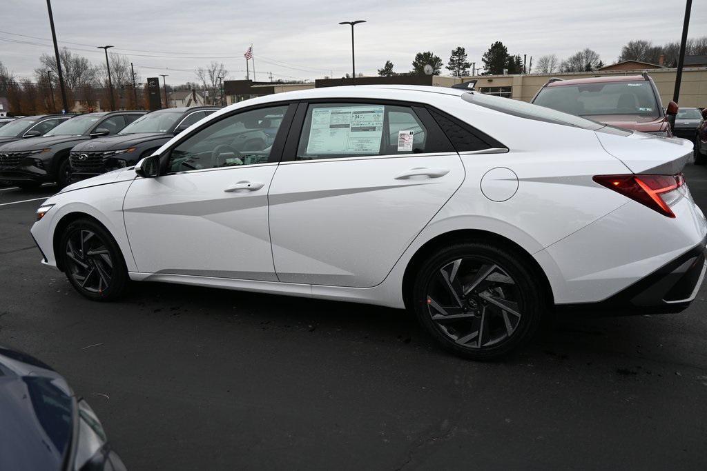 new 2025 Hyundai Elantra car, priced at $26,919