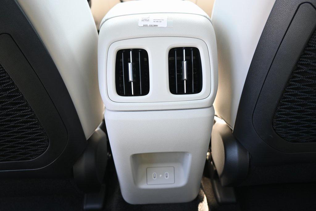 new 2025 Hyundai TUCSON Hybrid car, priced at $36,250