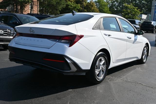 new 2024 Hyundai Elantra car, priced at $22,314