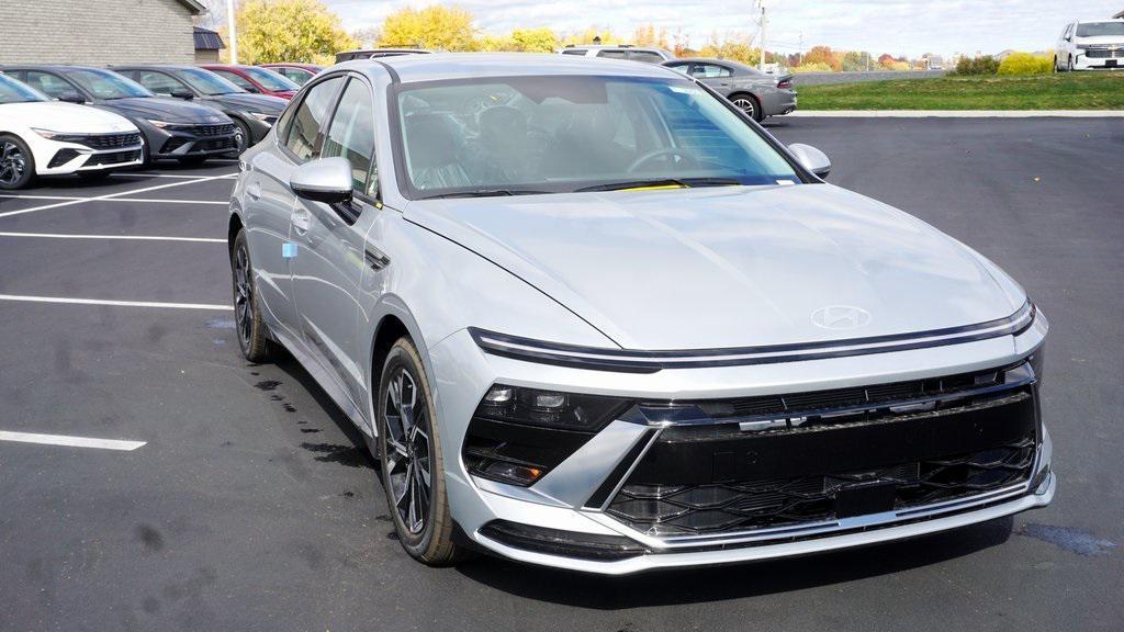 new 2025 Hyundai Sonata car, priced at $28,746