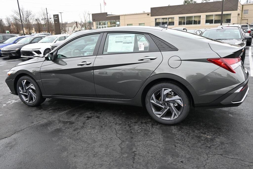 new 2025 Hyundai Elantra car, priced at $23,984