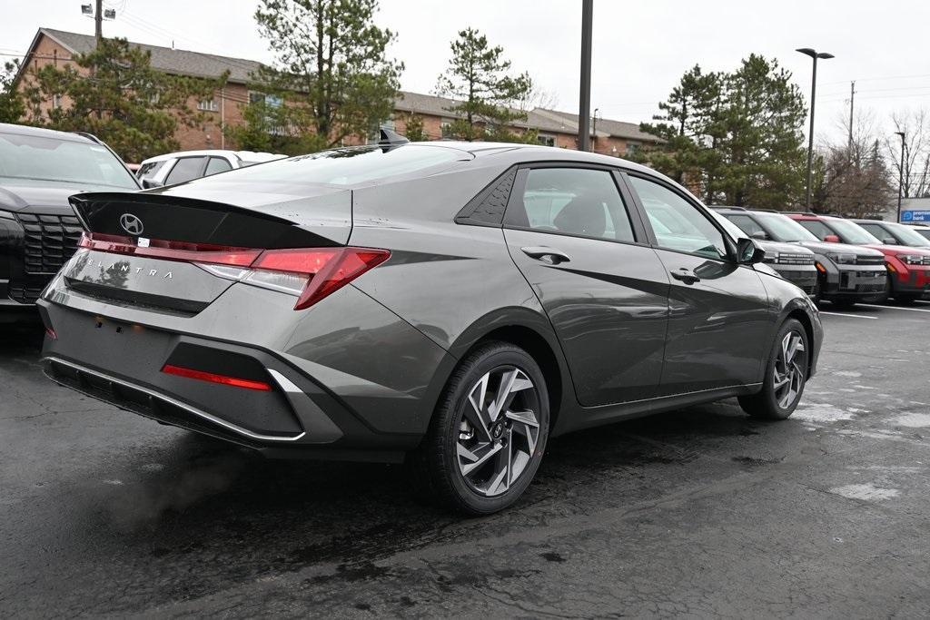 new 2025 Hyundai Elantra car, priced at $23,984