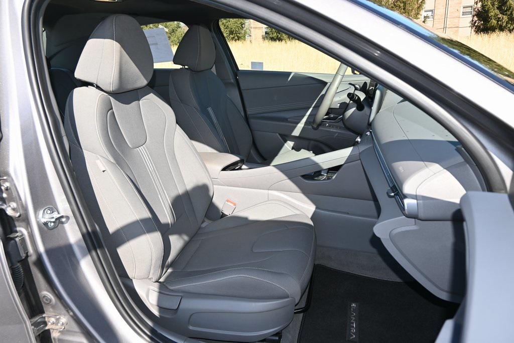 new 2024 Hyundai Elantra car, priced at $25,982