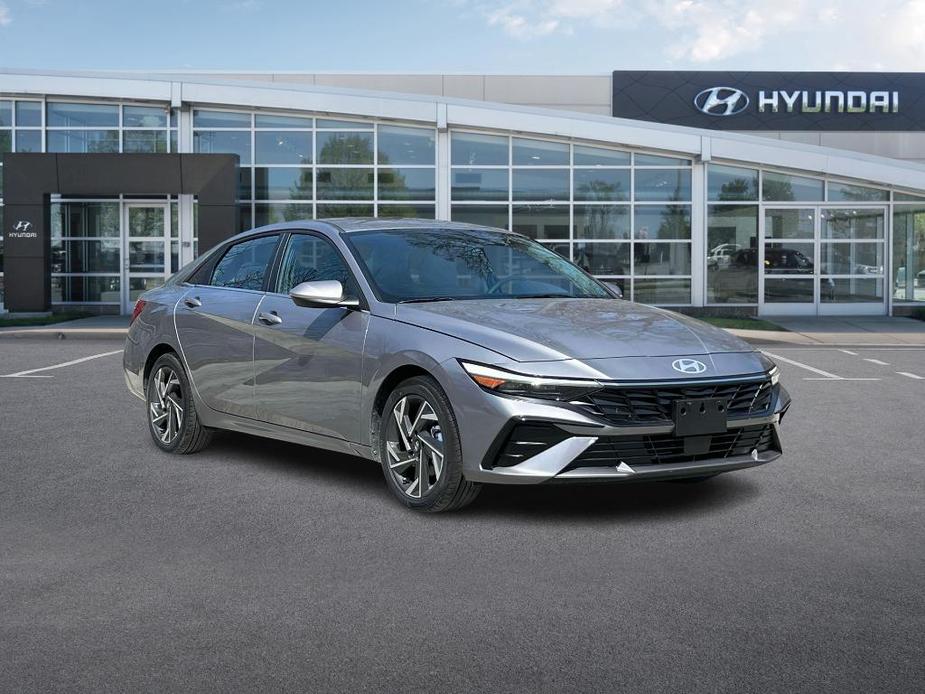 new 2024 Hyundai Elantra car, priced at $25,982