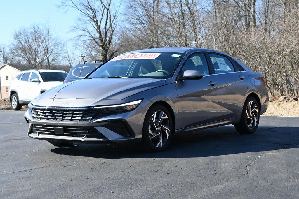 new 2024 Hyundai Elantra car, priced at $25,982