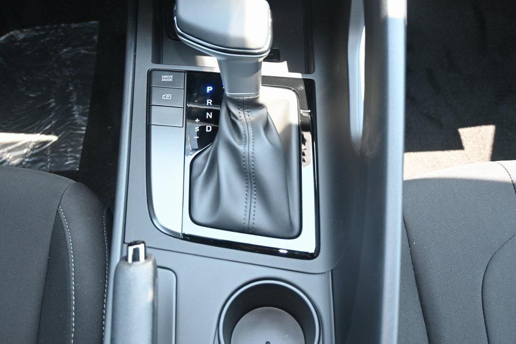 new 2025 Hyundai Elantra car, priced at $23,541