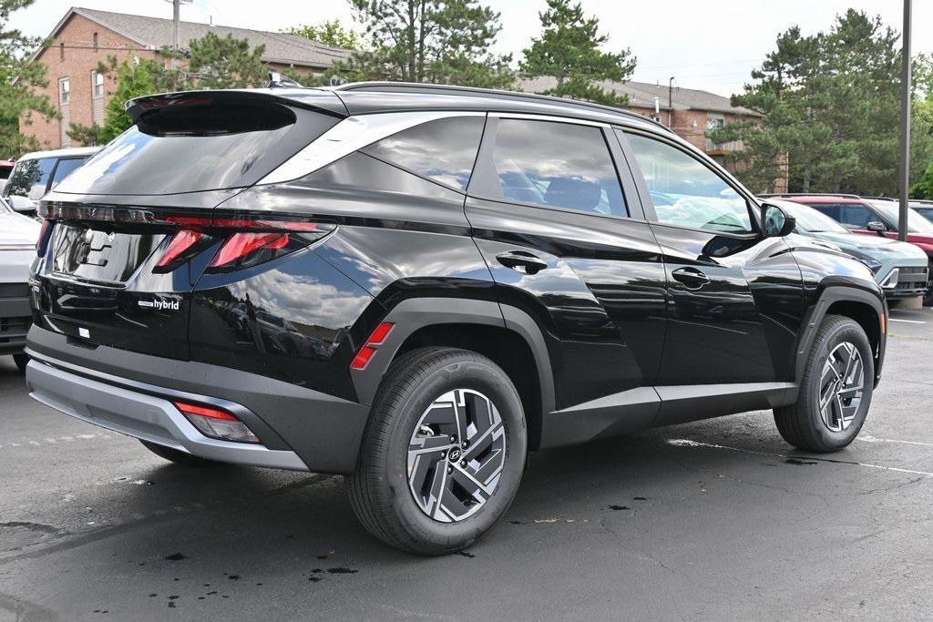 new 2025 Hyundai TUCSON Hybrid car, priced at $33,274