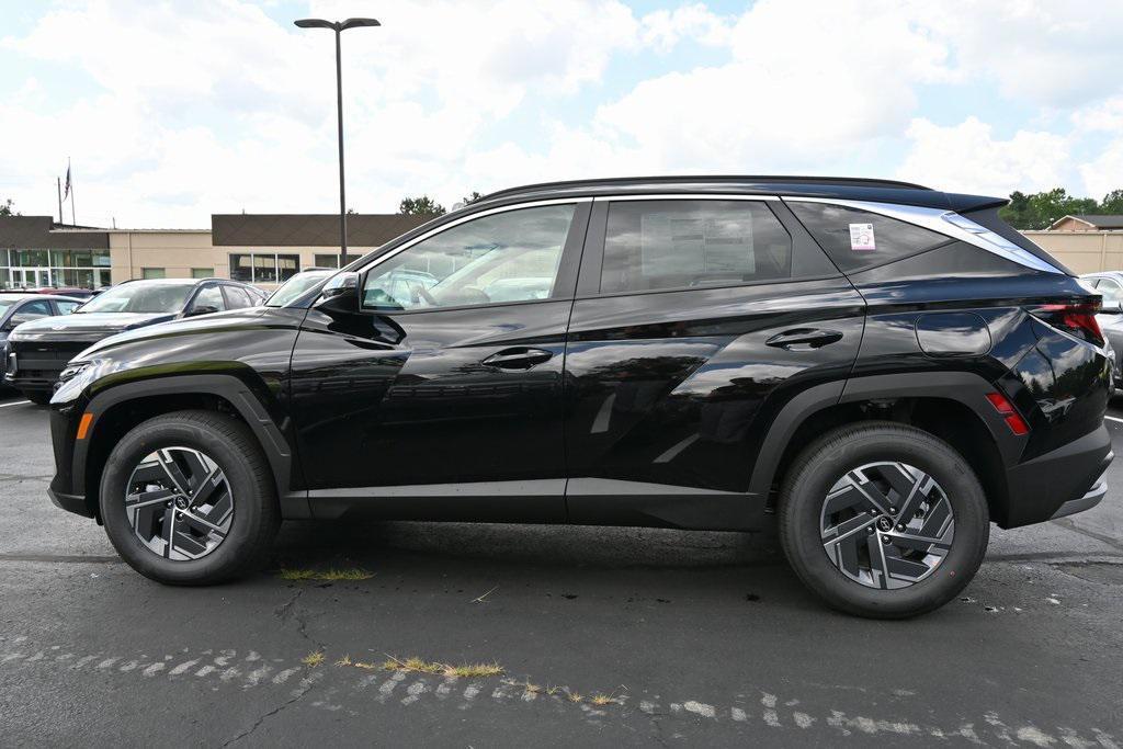 new 2025 Hyundai TUCSON Hybrid car, priced at $33,274