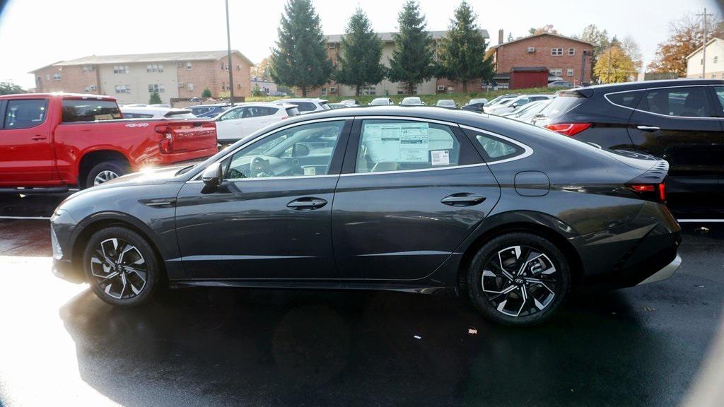 new 2025 Hyundai Sonata car, priced at $28,662