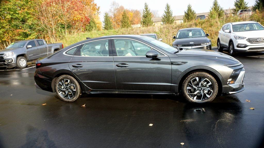 new 2025 Hyundai Sonata car, priced at $28,662