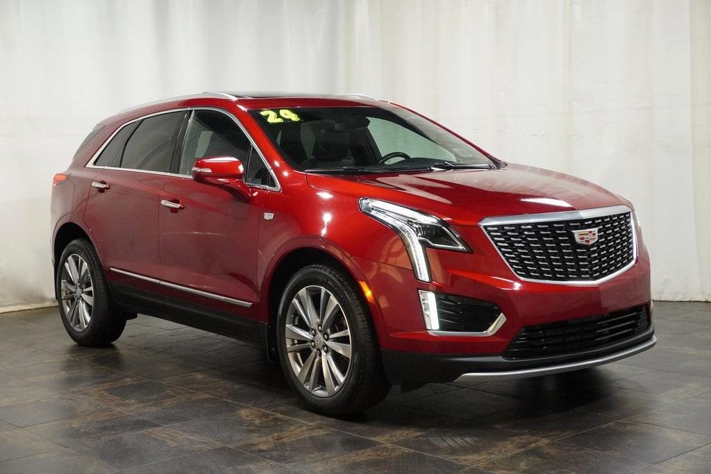 used 2024 Cadillac XT5 car, priced at $38,990