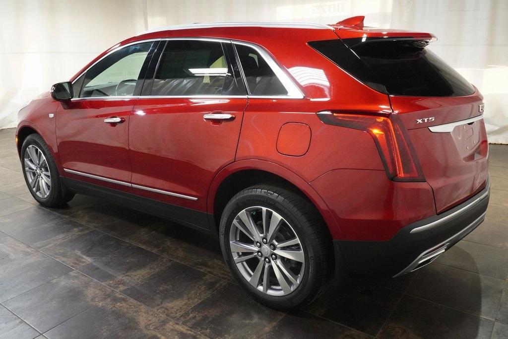 used 2024 Cadillac XT5 car, priced at $38,990