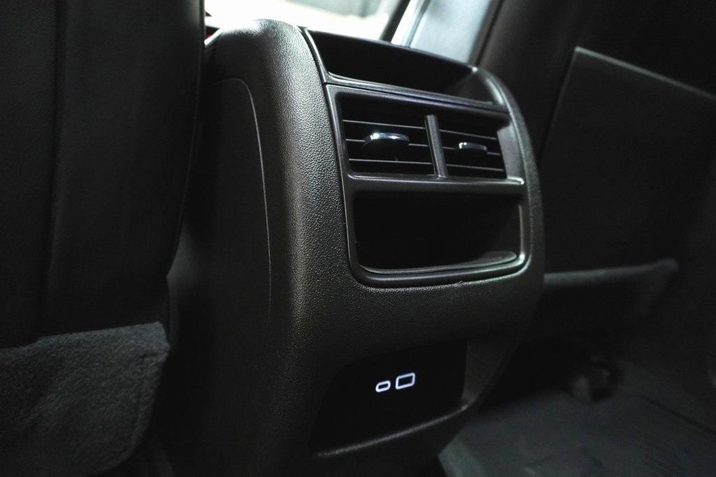 used 2024 Cadillac XT5 car, priced at $38,990