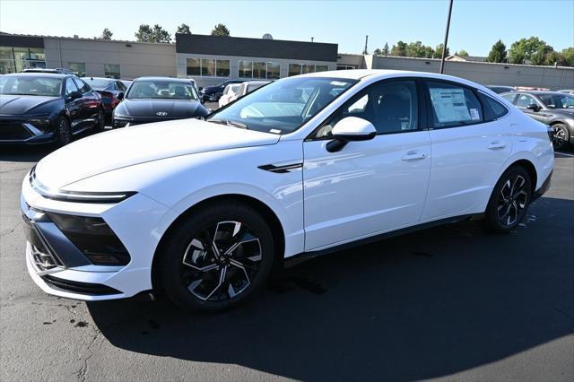 new 2025 Hyundai Sonata car, priced at $29,172