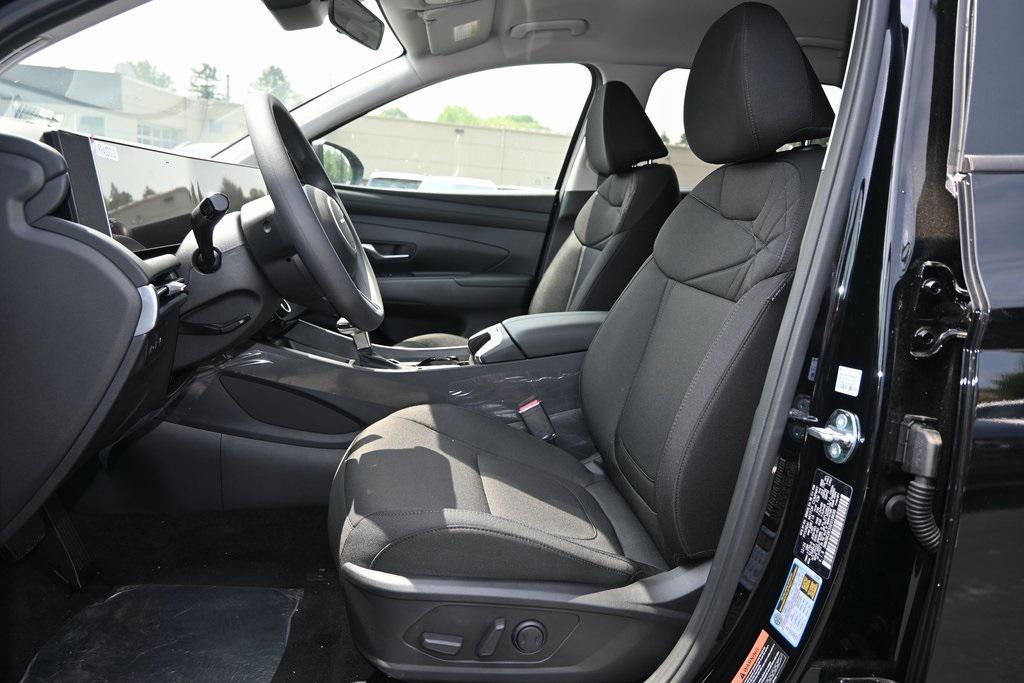 new 2025 Hyundai Tucson car, priced at $30,477
