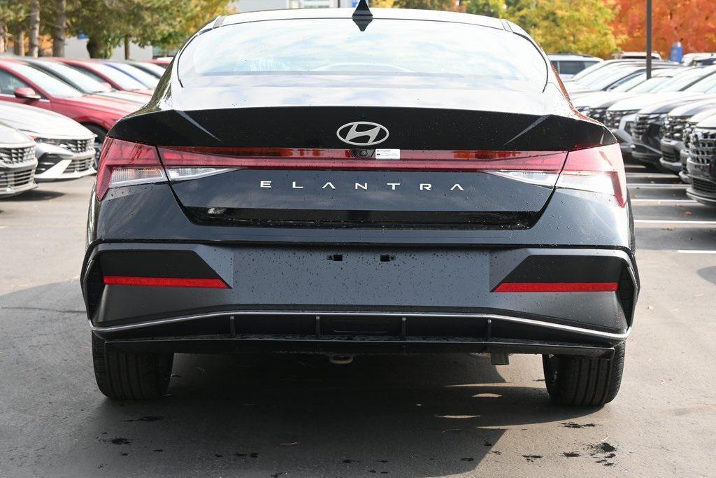 new 2025 Hyundai Elantra car, priced at $25,514