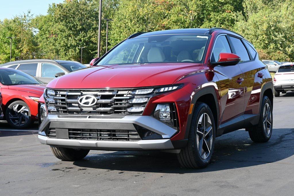 new 2025 Hyundai TUCSON Hybrid car, priced at $33,740