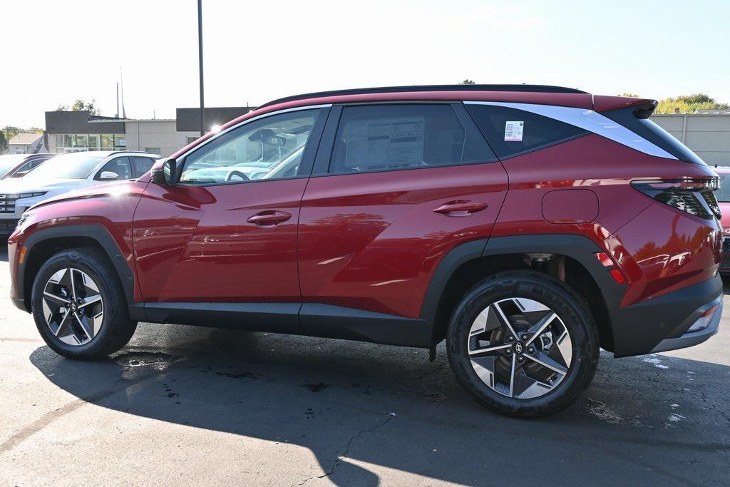 new 2025 Hyundai TUCSON Hybrid car, priced at $33,740