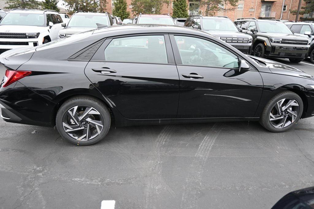 new 2025 Hyundai Elantra car, priced at $23,984