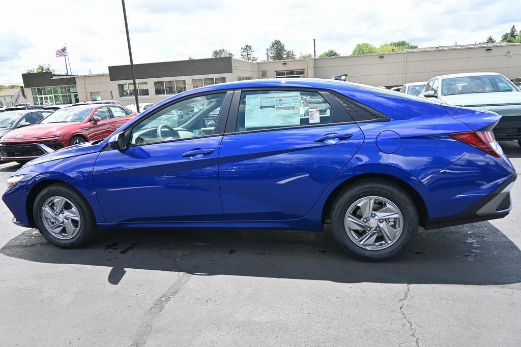new 2025 Hyundai Elantra car, priced at $22,221