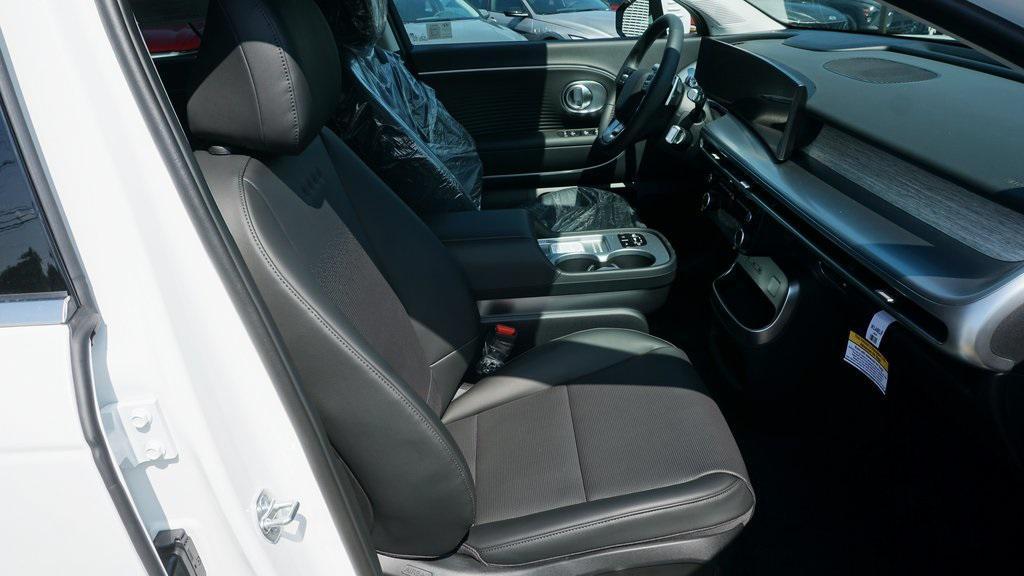 new 2026 Hyundai IONIQ 9 car, priced at $69,085