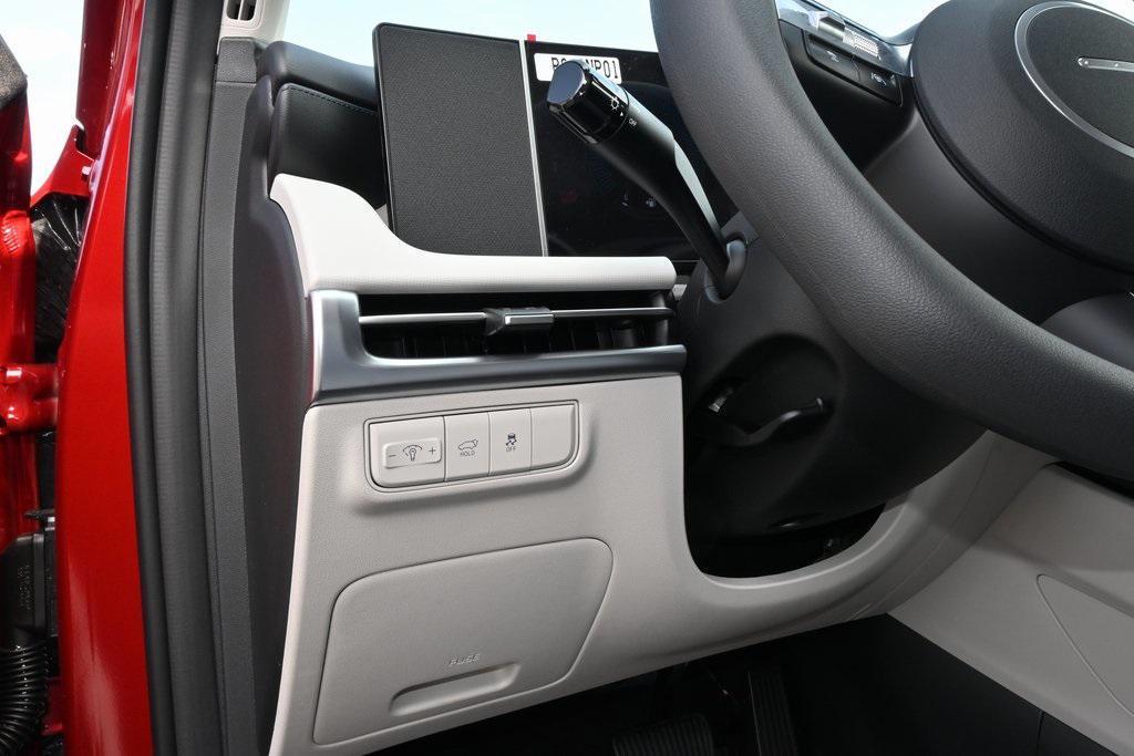 new 2025 Hyundai Tucson car, priced at $31,097