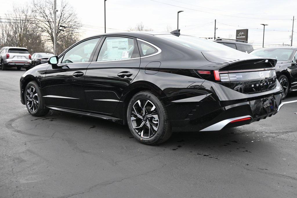 new 2025 Hyundai Sonata car, priced at $28,725