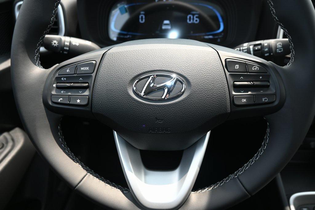 new 2025 Hyundai Venue car, priced at $22,966