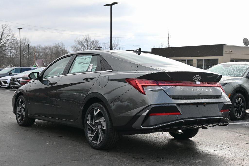 new 2025 Hyundai Elantra car, priced at $25,206