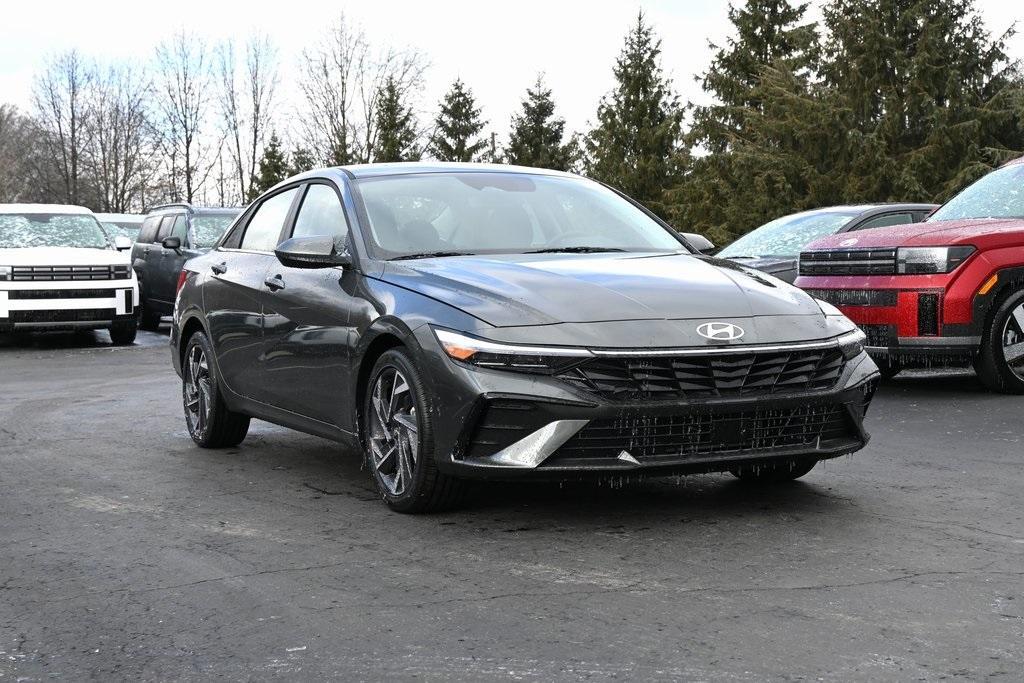 new 2025 Hyundai Elantra car, priced at $25,206