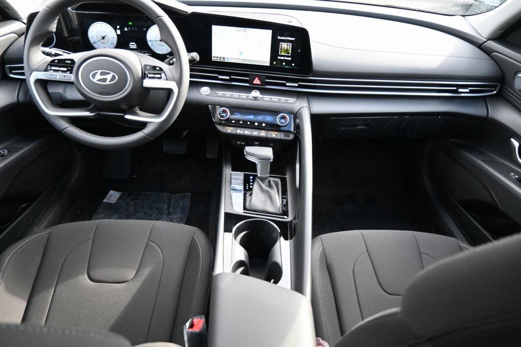 new 2025 Hyundai Elantra car, priced at $25,206