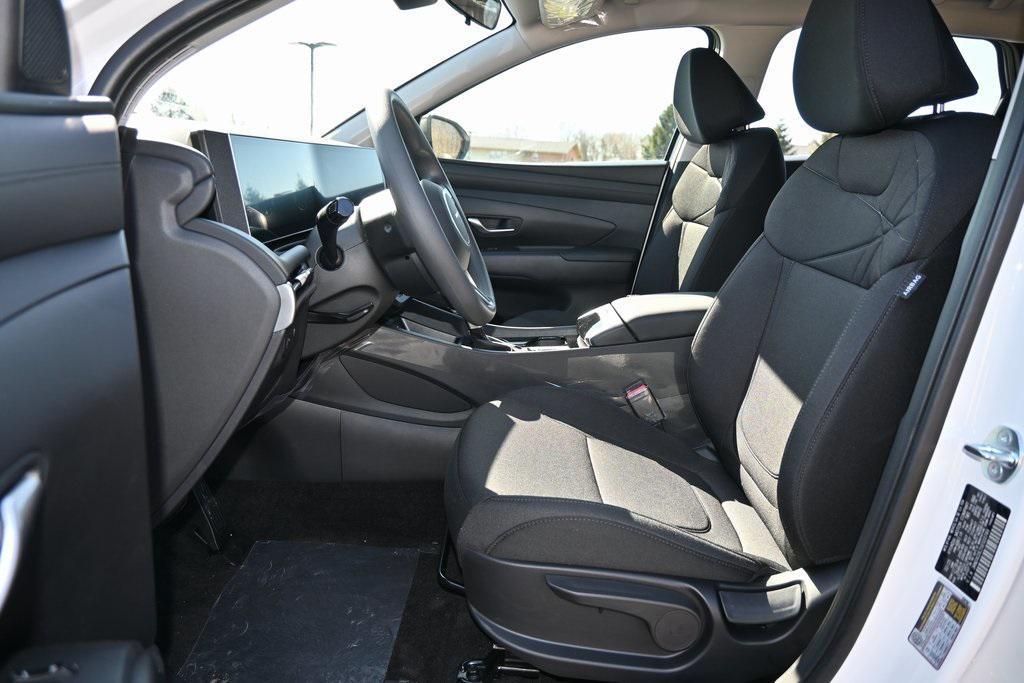 new 2025 Hyundai Tucson car, priced at $29,876