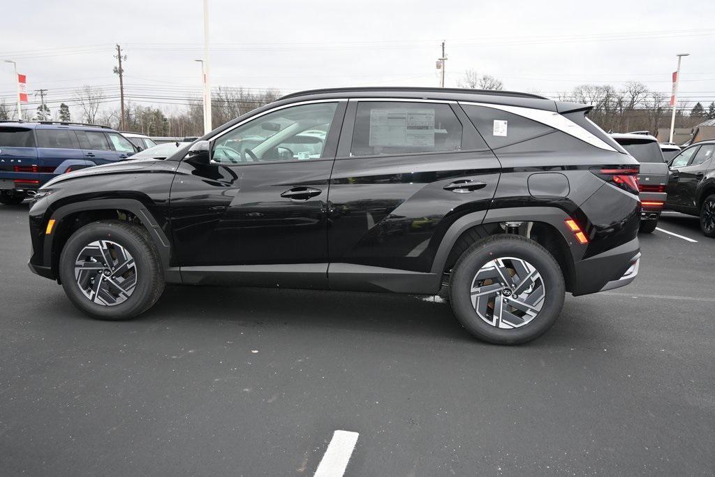 new 2025 Hyundai Tucson Hybrid car, priced at $34,380