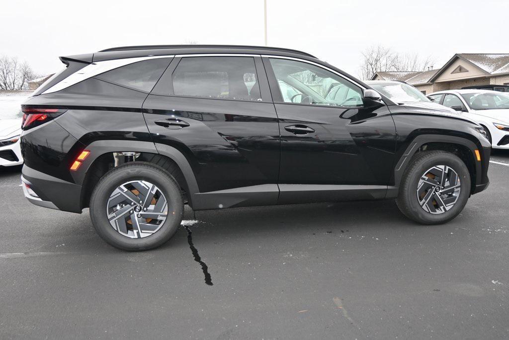 new 2025 Hyundai Tucson Hybrid car, priced at $34,380