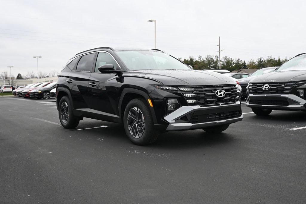 new 2025 Hyundai Tucson Hybrid car, priced at $34,380