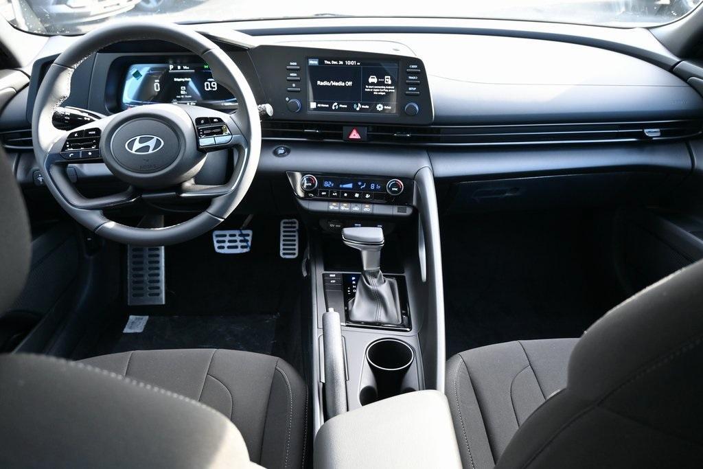 new 2025 Hyundai Elantra car, priced at $23,984