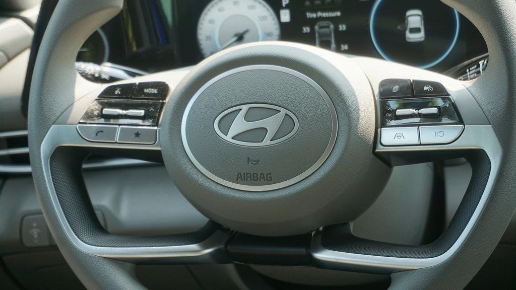 new 2024 Hyundai Elantra car, priced at $24,595