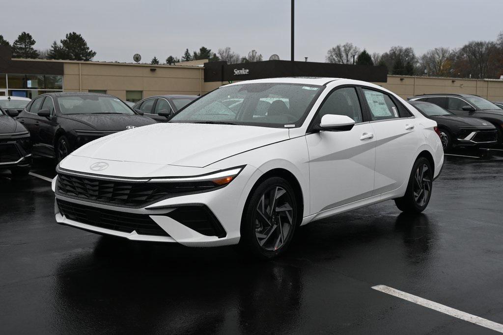 new 2025 Hyundai Elantra car, priced at $25,919