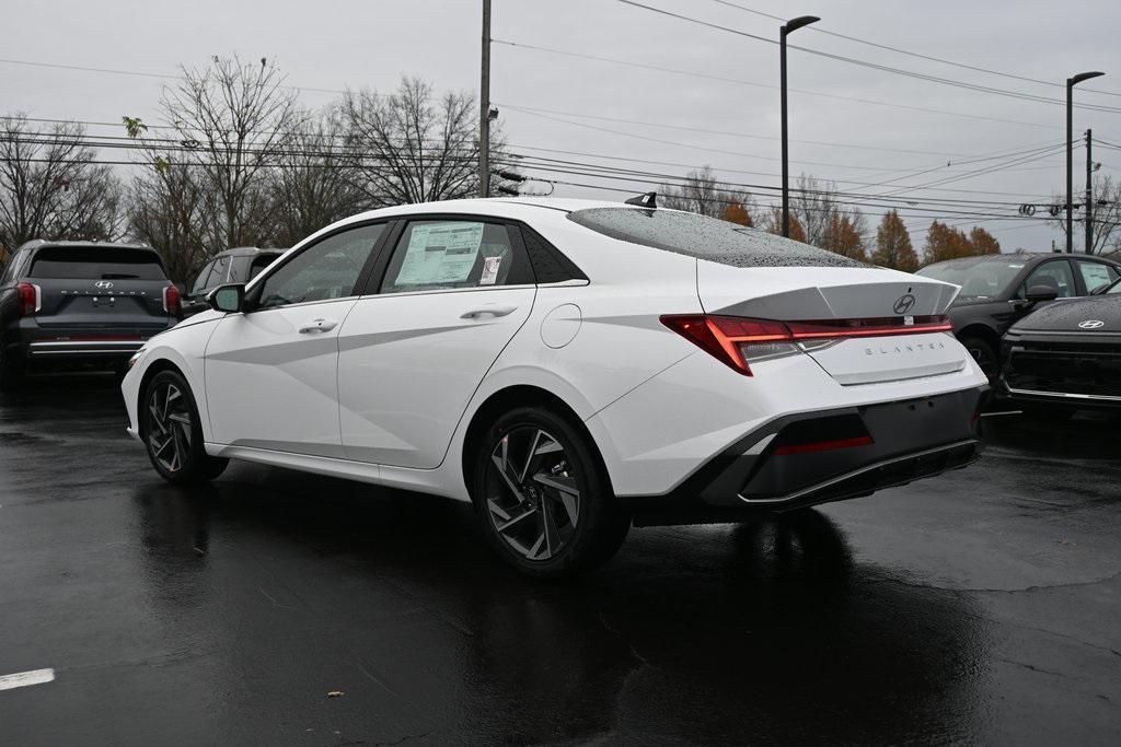 new 2025 Hyundai Elantra car, priced at $25,919