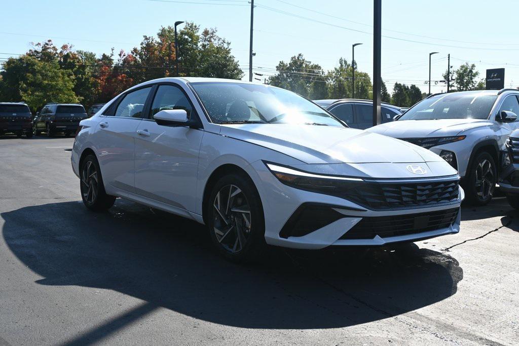 new 2025 Hyundai Elantra car, priced at $25,902