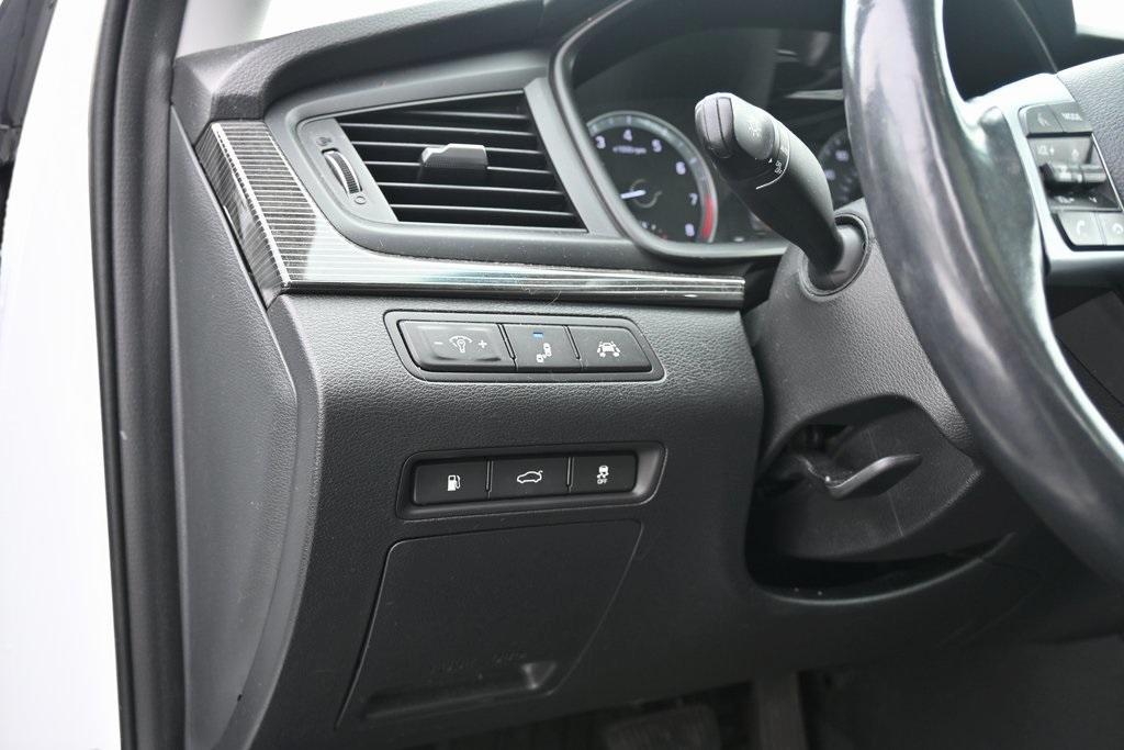 used 2019 Hyundai Sonata car, priced at $15,550