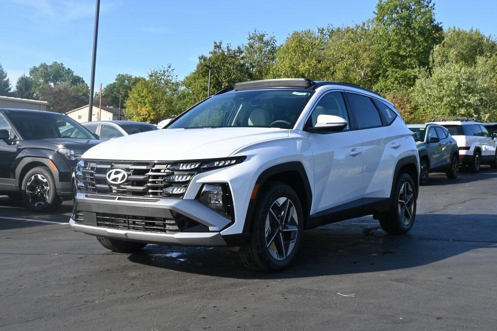 new 2025 Hyundai TUCSON Hybrid car, priced at $36,506