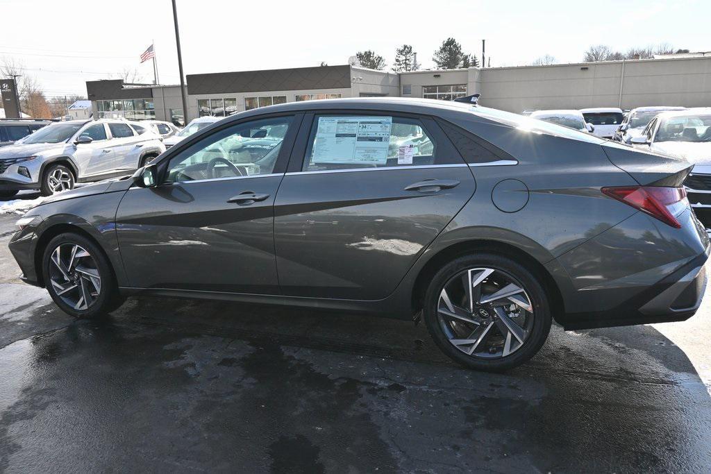 new 2025 Hyundai Elantra car, priced at $26,456