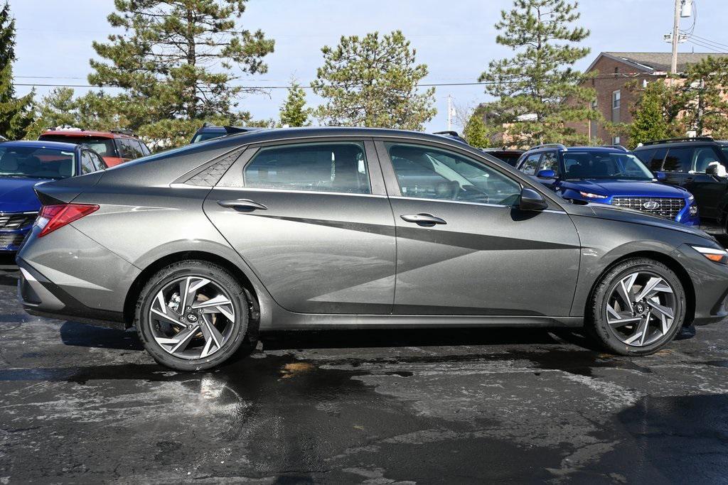 new 2025 Hyundai Elantra car, priced at $26,456