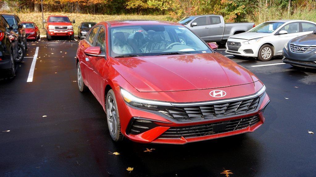 new 2024 Hyundai Elantra car, priced at $24,262