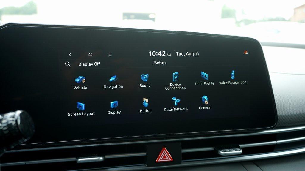 new 2024 Hyundai Elantra car, priced at $25,046