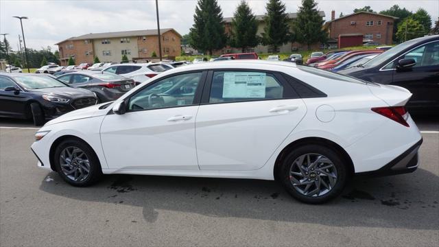 new 2024 Hyundai Elantra car, priced at $24,046