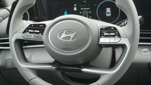 new 2024 Hyundai Elantra car, priced at $26,985